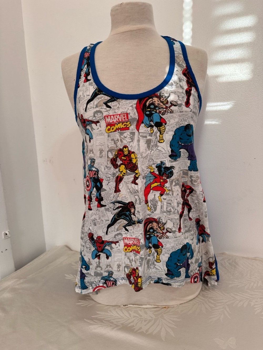 Marvel tank top size M
